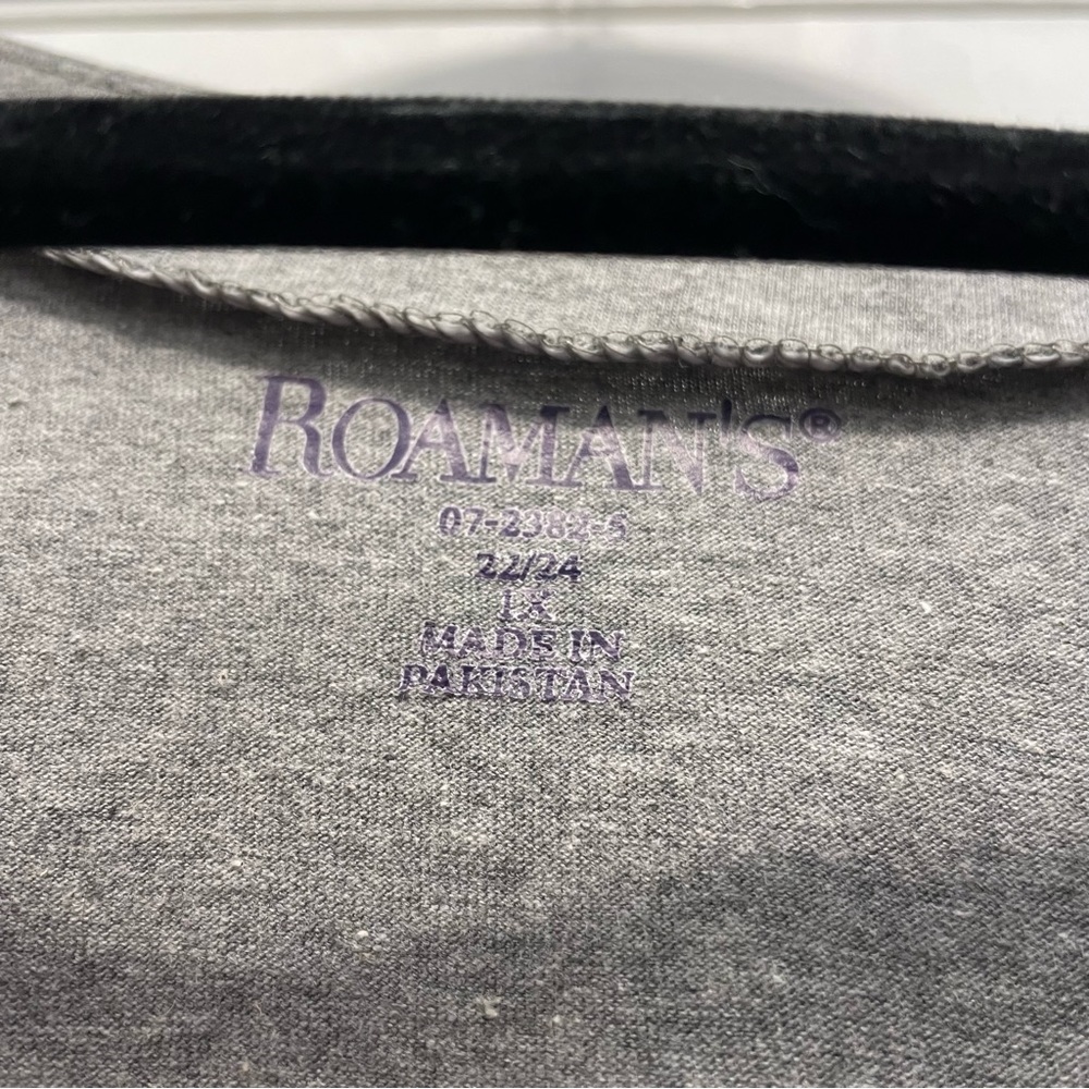 Gray top - Picture 3 of 5